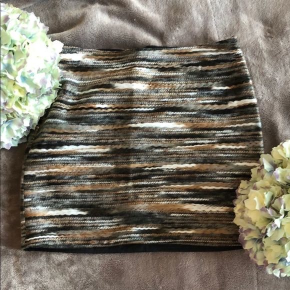 NWOT Textured Wool-Like Skirt - Picture 1 of 7